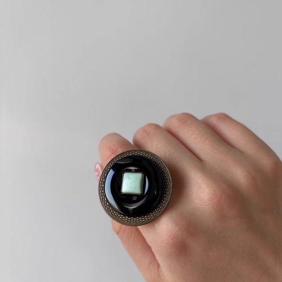 JAN MICHAELS RING - Picture 2 of 6